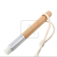 Reinigungspinsel mit Holzgriff